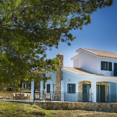 Seirios Luxury Villa Svoronata Exterior photo